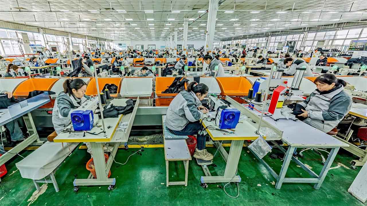 济宁爱丝制衣股份有限公司